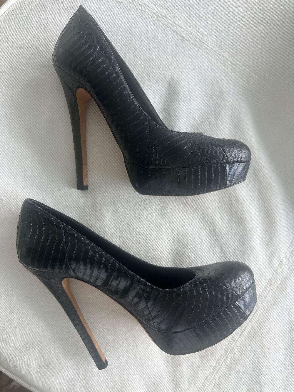 House of Harlow platform heels 37.5